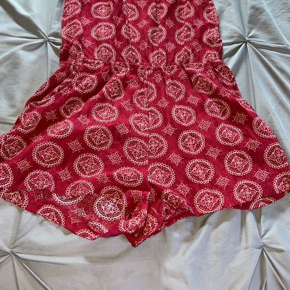 Brandy Melville Romper - Picture 3 of 7